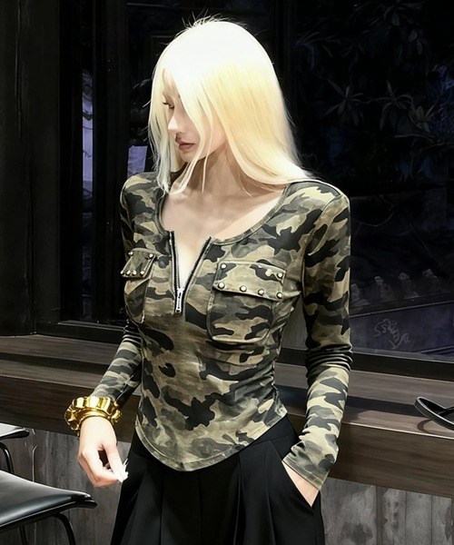 ViViDAY（ビビデー）の「カモフラ柄ジップアップ長袖カットソー（Tシャツ/カットソー・レディース・カーキ/グレー・M）」の6枚目の写真