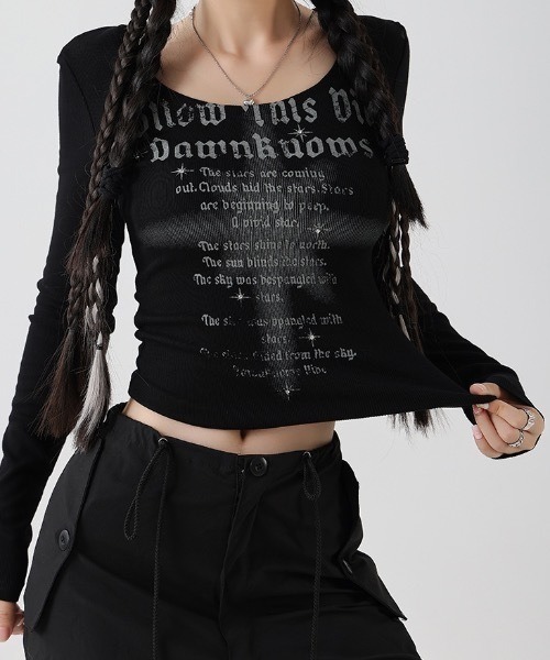 NANEA(ナネア)の「ロゴプリント ワイドネックロングTシャツ(Tシャツ/カットソー・レディース・ブラック・LARGE/MEDIUM/SMALL)」の5枚目の写真
