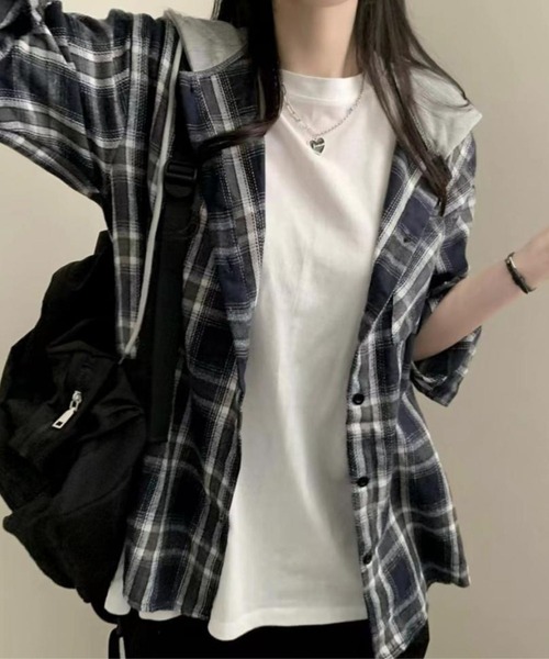 SPIGA（スピーガ）の「ﾁｪｯｸｼｬﾂﾌｰﾃﾞｨ（パーカー・レディース・ブラック/ネイビー・X-LARGE/LARGE/MEDIUM/SMALL）」の2枚目の写真