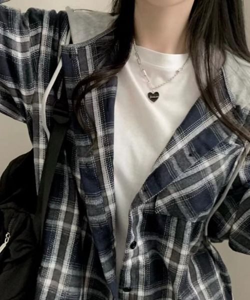 SPIGA（スピーガ）の「ﾁｪｯｸｼｬﾂﾌｰﾃﾞｨ（パーカー・レディース・ブラック/ネイビー・X-LARGE/LARGE/MEDIUM/SMALL）」の5枚目の写真