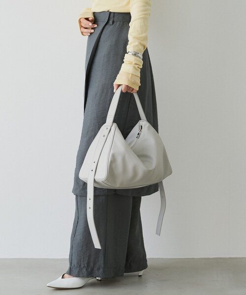 russet（ラシット）の「トライアングルショルダーバッグ（ショルダーバッグ・レディース・アイボリー/ブラック/ライトグレー・FREE）」の14枚目の写真