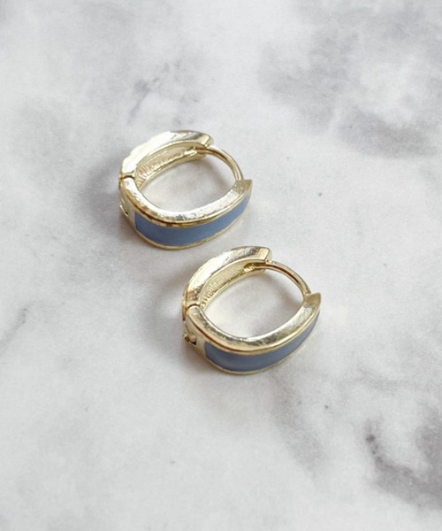 yu-ka(ユーカ)の「YU-KA:レトロフープピアス retro hoop pierce(ピアス(両耳用)・レディース・ブルー/ホワイト・FREE)」の6枚目の写真