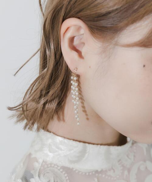 SMELLY(スメリー)の「パールフリンジピアス(ピアス(両耳用)・レディース・ゴールド系その他・-)」の8枚目の写真