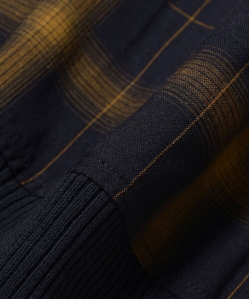 BEAMS PLUS(ビームスプラス)の「Half Zip Panel Polo Ombre Plaid(ポロシャツ・メンズ・ネイビー/オリーブ・LARGE/X-LARGE/SMALL/MEDIUM)」の15枚目の写真