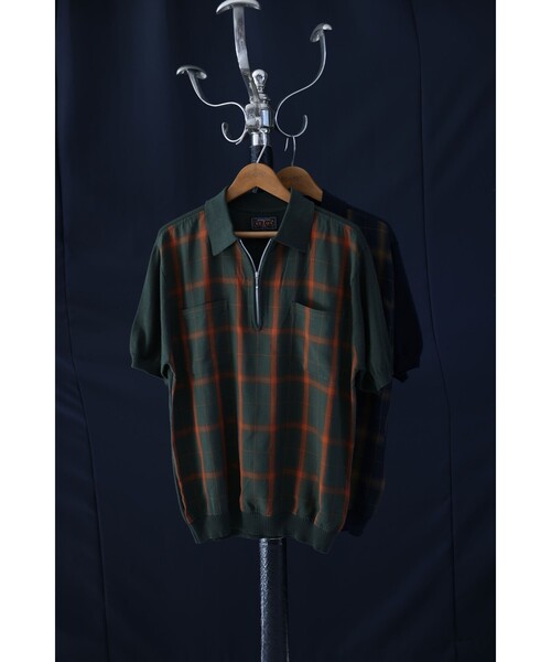 BEAMS PLUS(ビームスプラス)の「Half Zip Panel Polo Ombre Plaid(ポロシャツ・メンズ・ネイビー/オリーブ・LARGE/X-LARGE/SMALL/MEDIUM)」の1枚目の写真