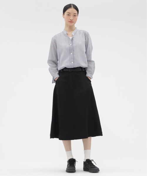 MARGARET HOWELL（マーガレットハウエル）の「COTTON SILK STRIPE（シャツ/ブラウス・レディース・ホワイト/ブルー/グレー・1/2）」の13枚目の写真