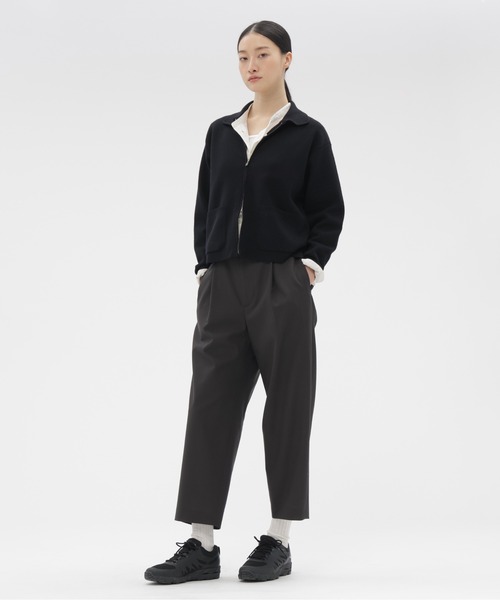 MARGARET HOWELL（マーガレットハウエル）の「COTTON SILK STRIPE（シャツ/ブラウス・レディース・ホワイト/ブルー/グレー・1/2）」の5枚目の写真