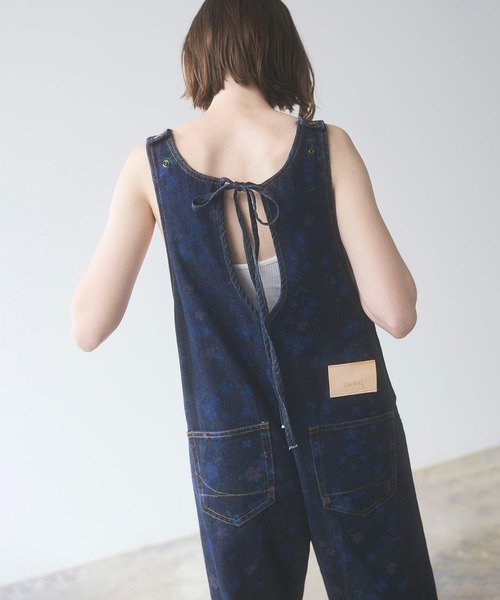 SOMETHING（サムシング）の「atelier SOMETHING　AMERICAN SLEEVE ALL IN ONE/アメリカンスリーブオールインワン【FLOWER】（サロペット/オーバーオール・レディース・ブルー・FREE）」の8枚目の写真