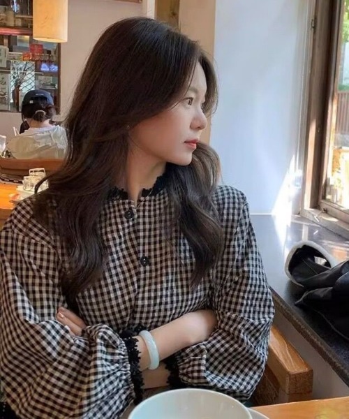 Ritzy（リッツィー）の「フリルデザイン衿 バルーンスリーブ チャックシャツ ブラウス（シャツ/ブラウス・レディース・ブラック・L/M）」の3枚目の写真