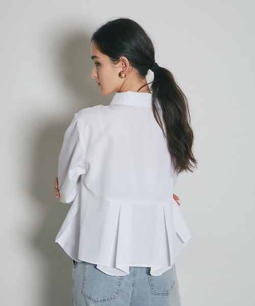 ARVELLIA(アルベリア)の「FLARE HEM PLEATED SHIRT(シャツ/ブラウス・レディース・イエロー/ホワイト・M)」の11枚目の写真