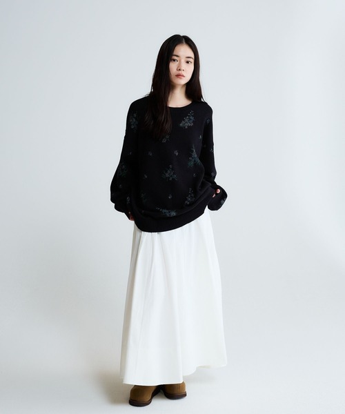 JEANASIS（ジーナシス）の「ボリュームフレアロングスカート/645260（スカート・レディース・ブラック/ホワイト/ベージュ・FREE）」の4枚目の写真