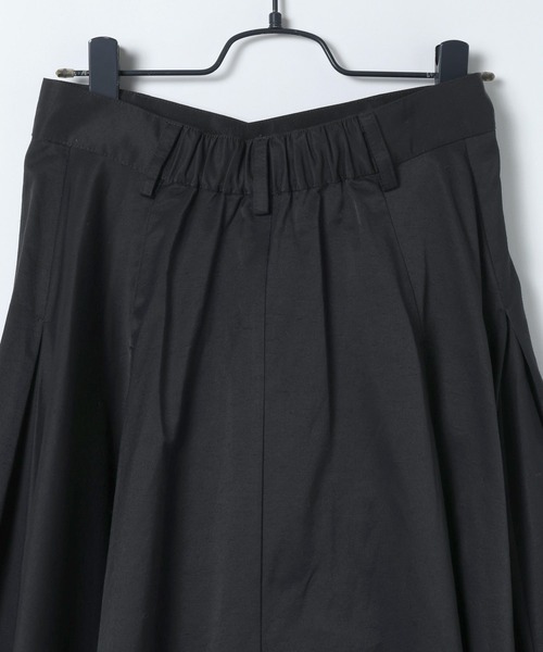 JEANASIS（ジーナシス）の「ボリュームフレアロングスカート/645260（スカート・レディース・ブラック/ホワイト/ベージュ・FREE）」の15枚目の写真