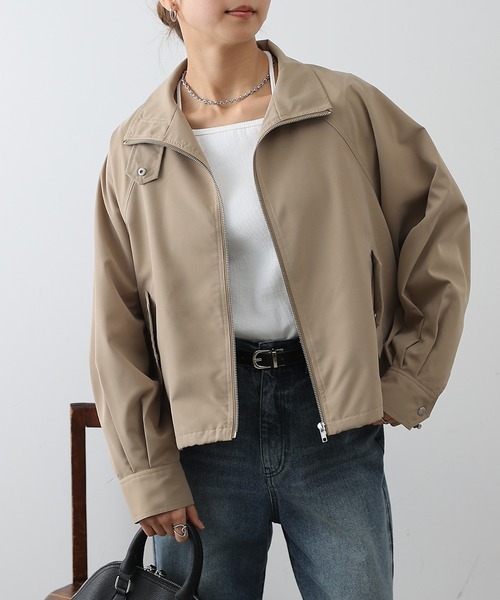 COLONY 2139(コロニートゥーワンスリーナイン)の「裾ドロストZIPブルゾン(ブルゾン・レディース・ブラック/グレイッシュベージュ・FREE)」の4枚目の写真