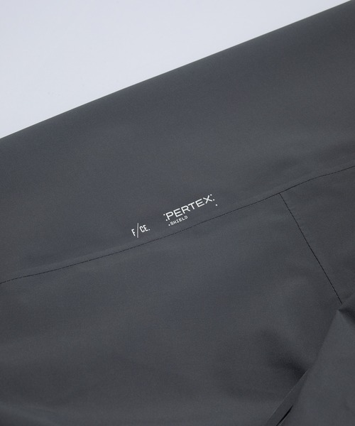F/CE. （エフシーイー）の「F/CE. PERTEX WATERPROOF LAYERING SHELL / エフシーイー パーテックス ウォータープルーフ レイヤリング シェル（ナイロンジャケット・メンズ・ブラック/グレー・SMALL/MEDIUM/LARGE）」の17枚目の写真