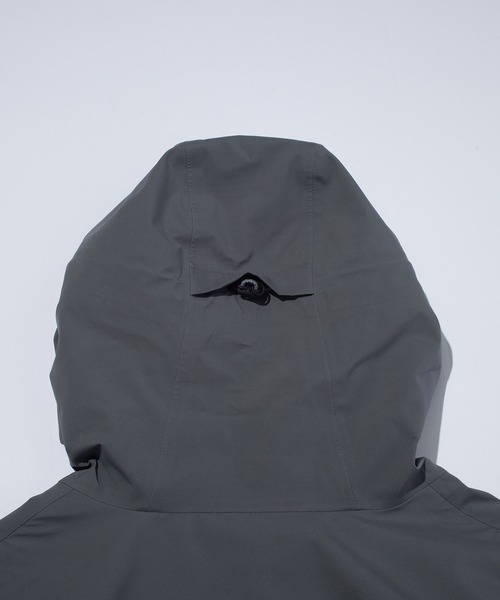 F/CE. （エフシーイー）の「F/CE. PERTEX WATERPROOF LAYERING SHELL / エフシーイー パーテックス ウォータープルーフ レイヤリング シェル（ナイロンジャケット・メンズ・ブラック/グレー・SMALL/MEDIUM/LARGE）」の18枚目の写真