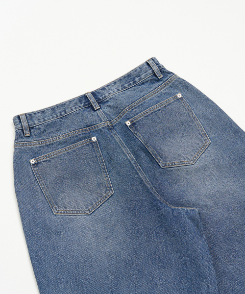 TOFFEE(トフィー)の「サイドラインデニムパンツ (BLUE)(デニムパンツ・メンズ・その他・SMALL/MEDIUM/LARGE/X-LARGE)」の9枚目の写真