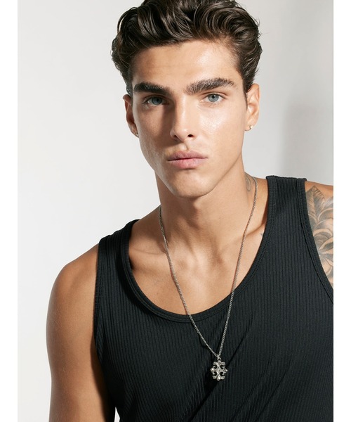 Guess（ゲス）の「REBEL REBEL 26'' 4G Rebel Charm Necklace アクセサリー ネックレス（ネックレス・レディース・シルバー・ONE SIZE）」の5枚目の写真