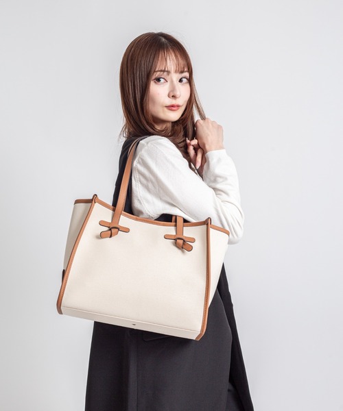 GIANNI CHIARINI（ジャンニ キアリーニ）の「【GIANNI CHIARINI/ジャンニキアリーニ】トートバッグ　MARCELLA　Sサイズ　コットン×本革（トートバッグ・レディース・ブラック/アイボリー/ライトブラウン・FREE）」の15枚目の写真