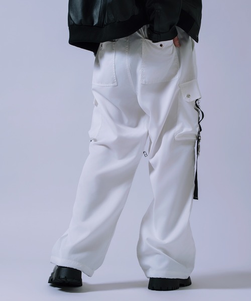 improves(インプローブス)の「チェーン付き カーゴパンツ(カーゴパンツ・メンズ・ホワイト/ブラック・LARGE/MEDIUM)」の14枚目の写真