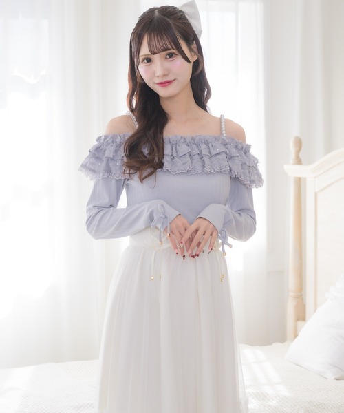 couture BY ROJITA（クチュールバイロジータ）の「フェザーリボンオフショルトップス（Tシャツ/カットソー・レディース・グレー/ブラック/ホワイト・FREE）」の20枚目の写真