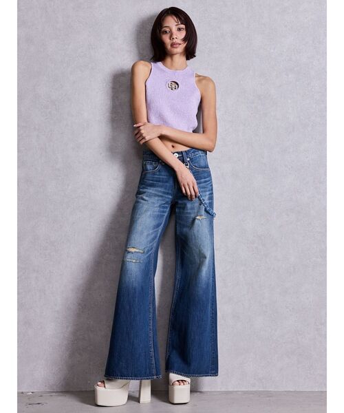 GYDA(ジェイダ)の「ミドルウエストGYDA chainワイドデニムパンツ(デニムパンツ・レディース・ブルー/ライトブルー・MEDIUM/SMALL)」の10枚目の写真