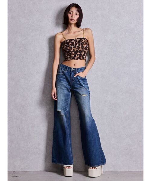 GYDA(ジェイダ)の「ミドルウエストGYDA chainワイドデニムパンツ(デニムパンツ・レディース・ブルー/ライトブルー・MEDIUM/SMALL)」の14枚目の写真