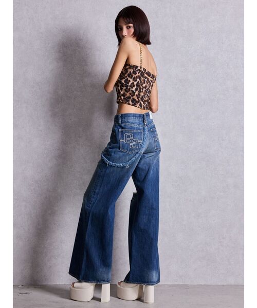 GYDA(ジェイダ)の「ミドルウエストGYDA chainワイドデニムパンツ(デニムパンツ・レディース・ブルー/ライトブルー・MEDIUM/SMALL)」の16枚目の写真