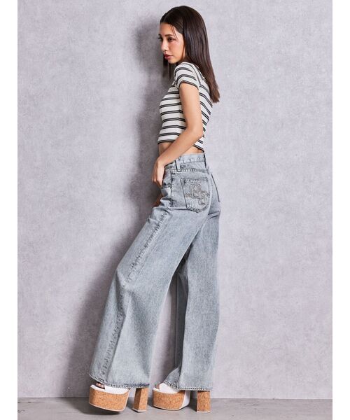 GYDA(ジェイダ)の「ミドルウエストGYDA chainワイドデニムパンツ(デニムパンツ・レディース・ブルー/ライトブルー・MEDIUM/SMALL)」の19枚目の写真
