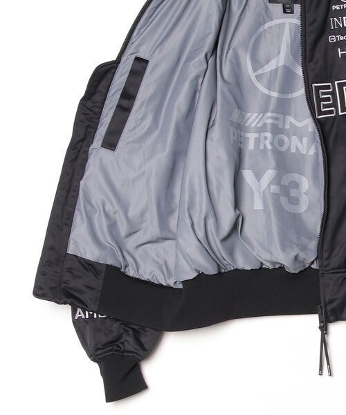 Y-3（ワイスリー）の「Y-3 MERCEDES - AMG PETRONAS FORMULA 1 TEAM