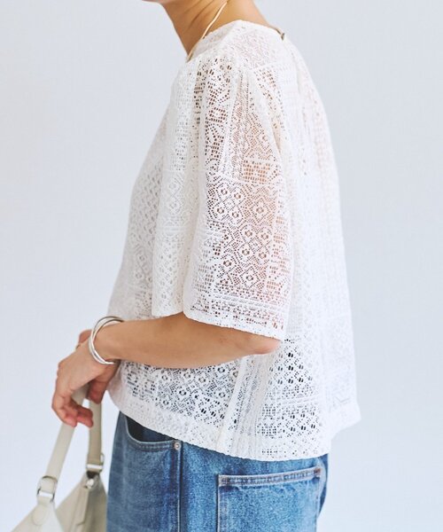 LIVETART（リヴェタート）の「《ZOZO先行予約開始》フレアスリーブレースプルオーバー（シャツ/ブラウス・レディース・ホワイト/ブラック・FREE）」の4枚目の写真