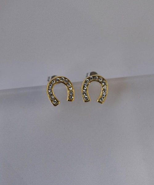 LA MUe(ラミュー)の「【LA MUE】日本製 ニッケルフリー ホースシュー ピアス(ピアス(両耳用)・レディース・シルバー/ゴールド/ピンクゴールド・FREE)」の2枚目の写真