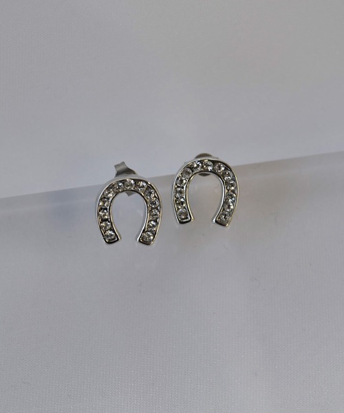 LA MUe(ラミュー)の「【LA MUE】日本製 ニッケルフリー ホースシュー ピアス(ピアス(両耳用)・レディース・シルバー/ゴールド/ピンクゴールド・FREE)」の7枚目の写真