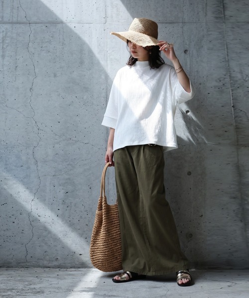 antiqua(アンティカ)の「モックネック 楊柳 カットソー(Tシャツ/カットソー・レディース・ホワイト/ネイビー/ブラック・ONESIZE)」の5枚目の写真