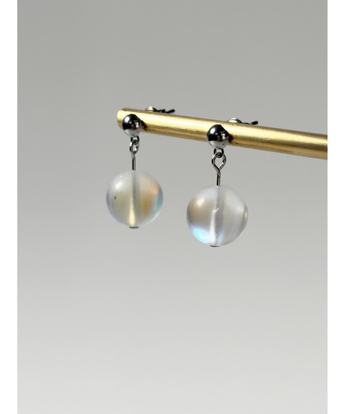 tone(トーン)の「【TOMEI LAB】ひとつぶ オーロラ マット ピアス(MA)(ピアス(両耳用)・レディース・その他・FREE)」の2枚目の写真
