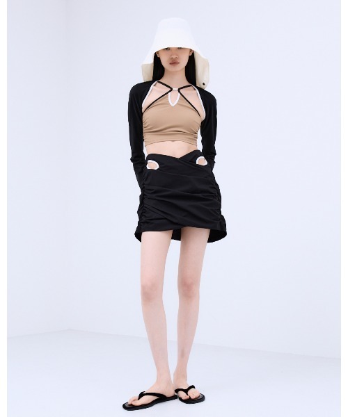 THINGS THAT MATTER(シングス ザット マター)の「BOLERO & CAMI SWIM SET / ボレロ & キャミ スイム セット(水着・レディース・ブラック/ボルドー/ベージュ・2/1)」の11枚目の写真