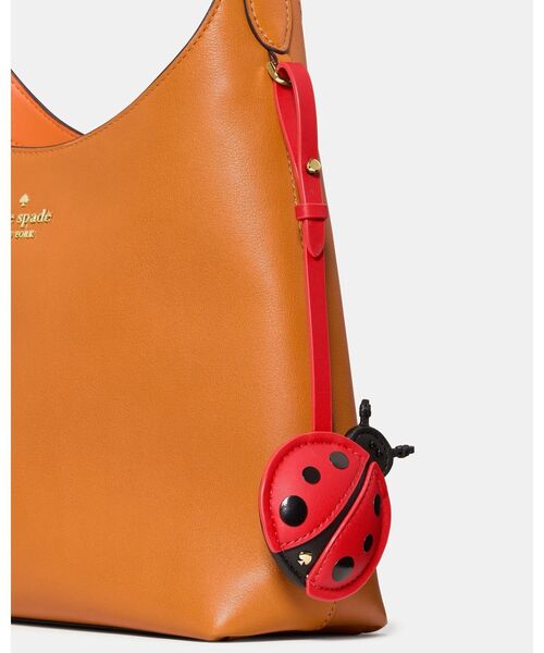 kate spade new york(ケイトスペード ニューヨーク)の「クリッターズ リビー レディ バグ バッグ チャーム(キーホルダー・レディース・レッド・ONESIZE)」の1枚目の写真