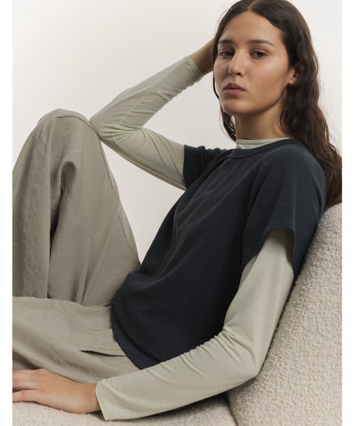 Maison Kitsune(メゾンキツネ)の「TEXTURED TEE-SHIRT(Tシャツ/カットソー・レディース・アイボリー/ネイビー・M/S/XS/L)」の13枚目の写真