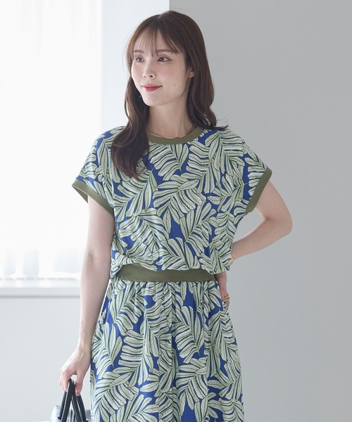 PREFERIR(プレフェリール)の「細見えウエストゴム リーフ柄ワンピース|フレンチスリーブ・体型カバー(ワンピース・レディース・モカ/イエロー/グリーン・SMALL/MEDIUM/LARGE/X-LARGE)」の21枚目の写真
