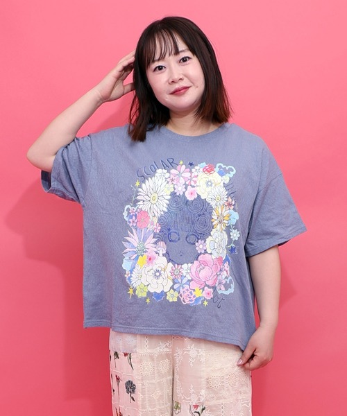 セール】162637：花に埋もれたスカラーちゃん ローズジャガードTシャツ