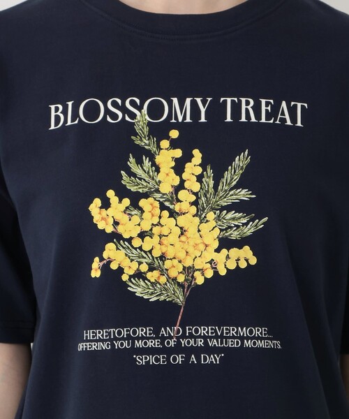 Afternoon Tea(アフタヌーンティー)の「フラワープリントTシャツ/ミモザ(Tシャツ/カットソー・レディース・ネイビー/オフホワイト・MEDIUM)」の3枚目の写真