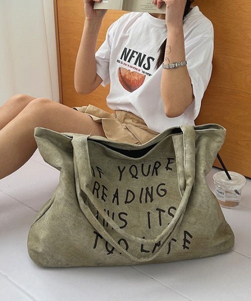 Vipoa(ヴィポア)の「Logo print tote bag(トートバッグ・レディース・グレー/カモフラージュ・FREE)」の3枚目の写真