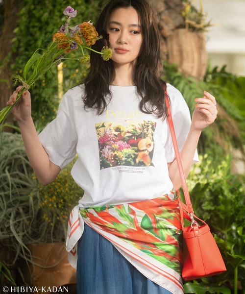 Green Parks(グリーンパークス)の「日比谷花壇コラボカラーTEE(Tシャツ/カットソー・レディース・オフホワイト/チャコールグレー・FREE)」の8枚目の写真