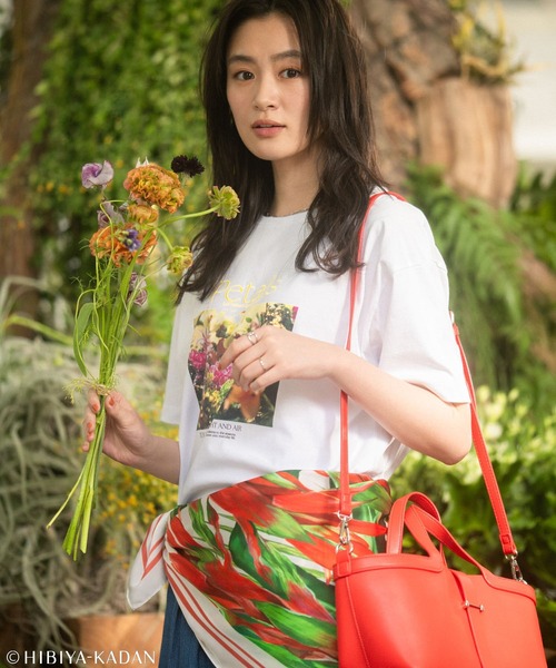 Green Parks(グリーンパークス)の「日比谷花壇コラボカラーTEE(Tシャツ/カットソー・レディース・オフホワイト/チャコールグレー・FREE)」の9枚目の写真