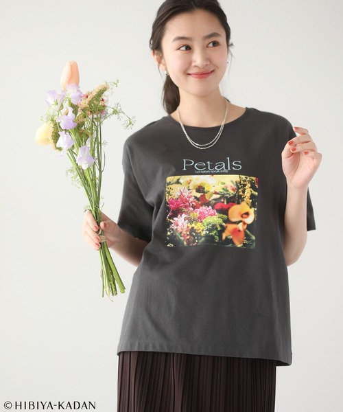 Green Parks(グリーンパークス)の「日比谷花壇コラボカラーTEE(Tシャツ/カットソー・レディース・オフホワイト/チャコールグレー・FREE)」の13枚目の写真