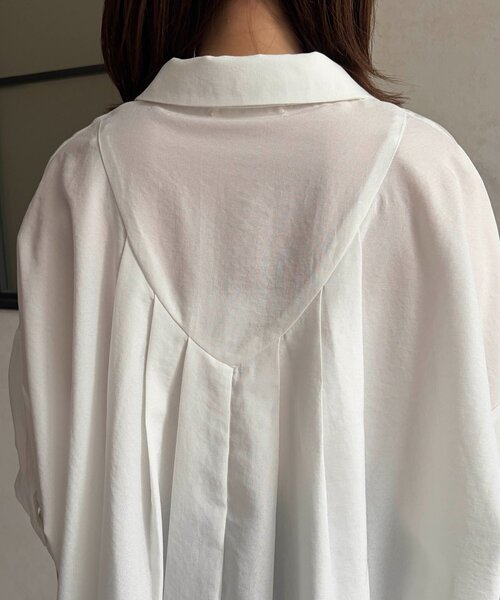 Chez toi(シェトワ)の「リネンライクBACKタックブラウス(シャツ/ブラウス・レディース・ブラック/オフホワイト/ブラウン・FREE)」の15枚目の写真