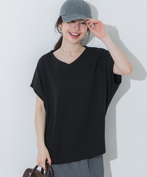 coca(coca)(コカ)の「COTTON from the U.S. ドルマンVネックTシャツ(Tシャツ/カットソー・レディース・ブルー/ブラック/アイボリー・L/M/S)」の1枚目の写真