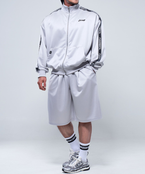 PHYSICAL GARMENTS（フィジカルガーメンツ）の「P2507 シャイニングトレーニングバミューダパンツ [2COLOR]（スウェットパンツ・メンズ・ブラック/ライトグレー・LARGE/XX-LARGE）」の3枚目の写真