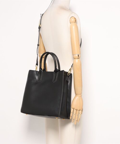 NiiNa(ニーナ)の「【 NiiNa / ニーナ 】【高品質牛革】2wayスクエアハンドトートバッグ(トートバッグ・レディース・ブラック・FREE)」の12枚目の写真
