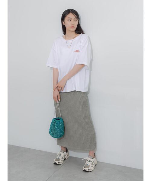 Te chichi(テチチ)の「胸刺繍&バックプリントBIGTシャツ(Tシャツ/カットソー・レディース・オフホワイト/ブラウン/グレー/チャコールグレー・F)」の6枚目の写真