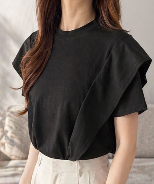 Amulet(アミュレット)の「シンプルコーデに華やぎを添えるデザイン ラッフルフリルスリーブTシャツ(Tシャツ/カットソー・レディース・ホワイト/ブラック・FREE)」の15枚目の写真
